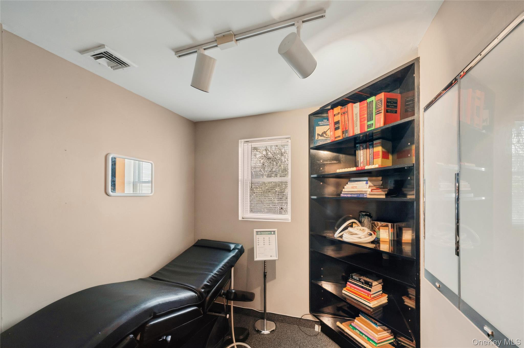 Single Family Park  Nassau County, NY 11561, MLS-964006-10