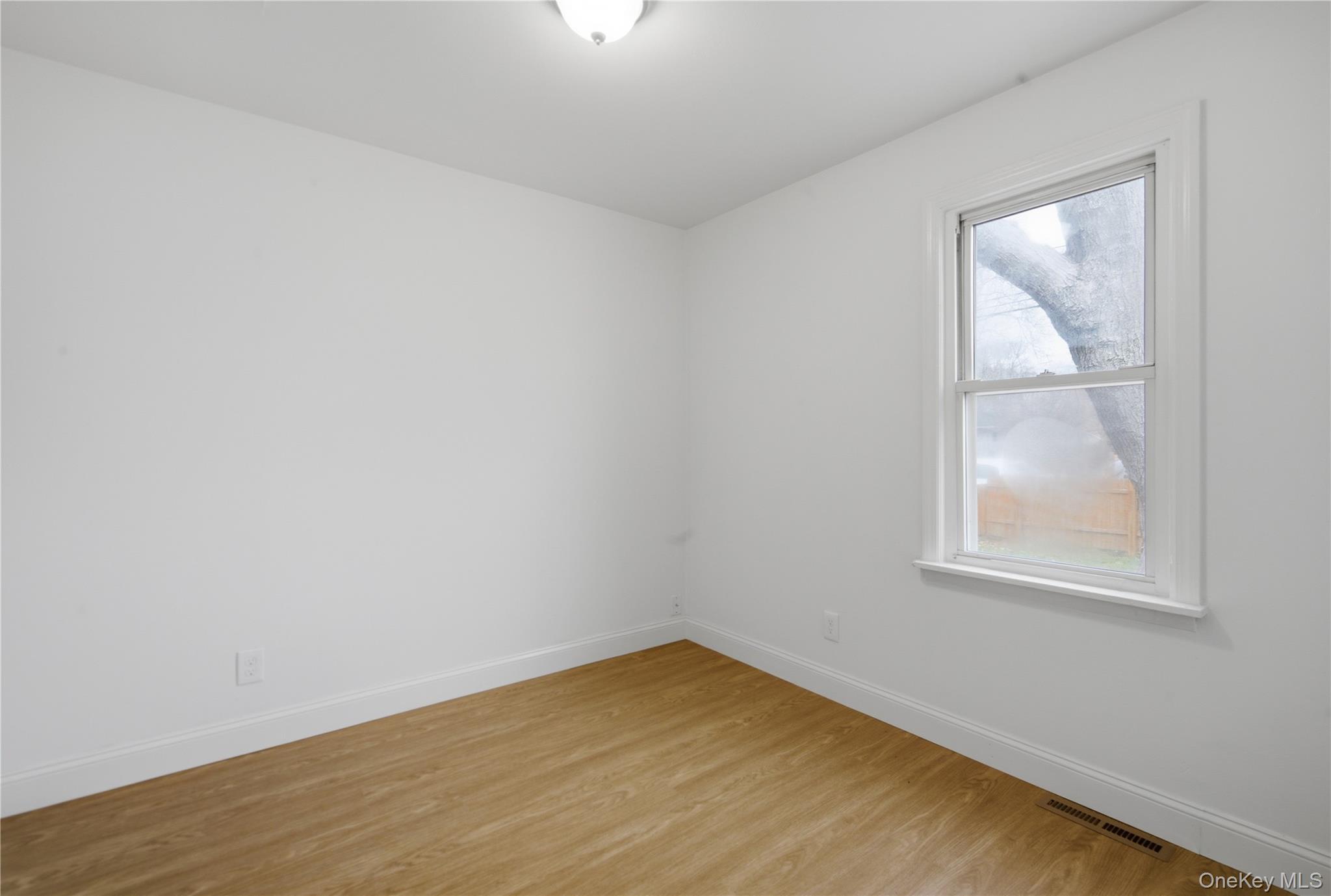 Single Family Edgewater  Suffolk County, NY 11951, MLS-964014-15