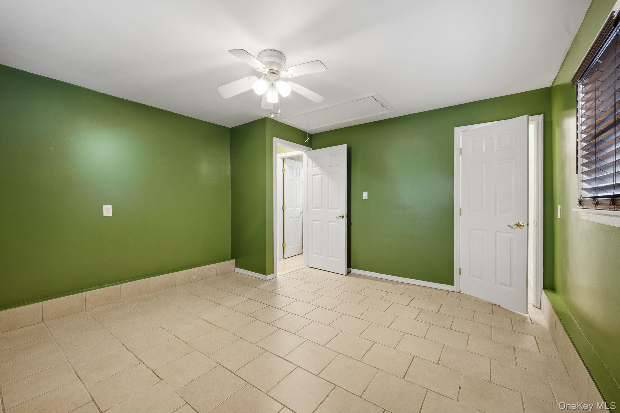 Single Family Edgewater  Suffolk County, NY 11951, MLS-964014-18