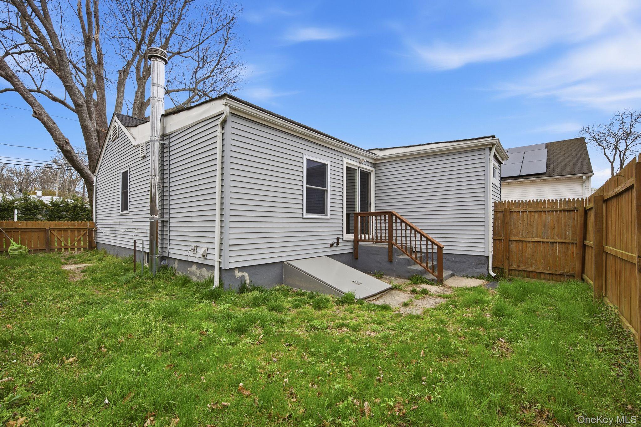 Single Family Edgewater  Suffolk County, NY 11951, MLS-964014-23