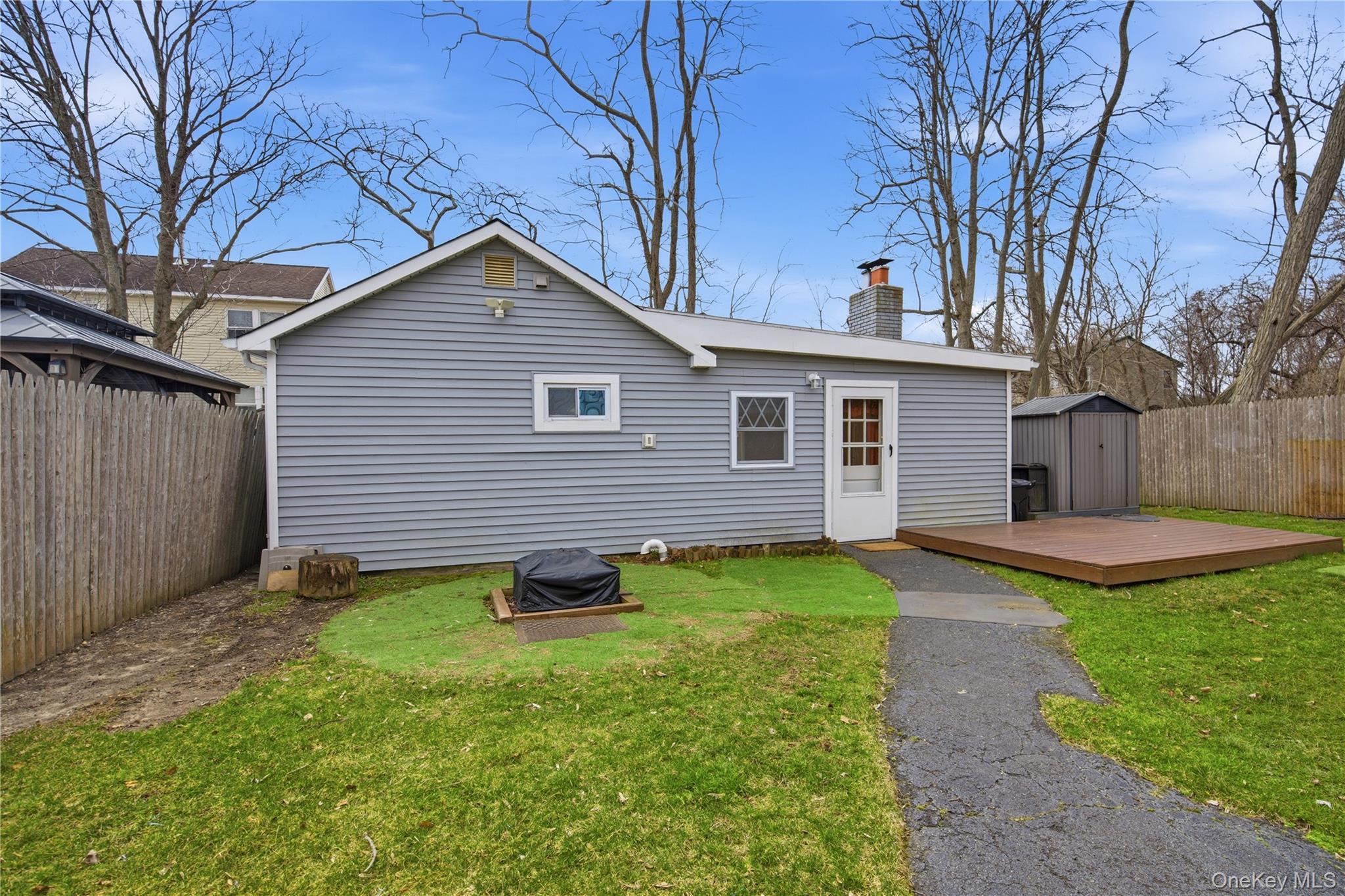 Single Family Edgewater  Suffolk County, NY 11951, MLS-964014-4