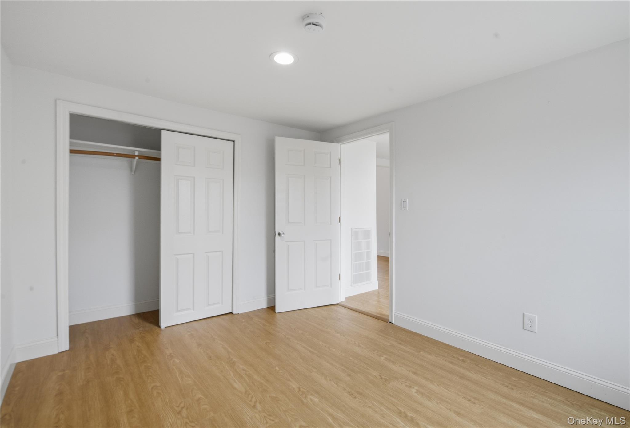 Single Family Edgewater  Suffolk County, NY 11951, MLS-964014-9