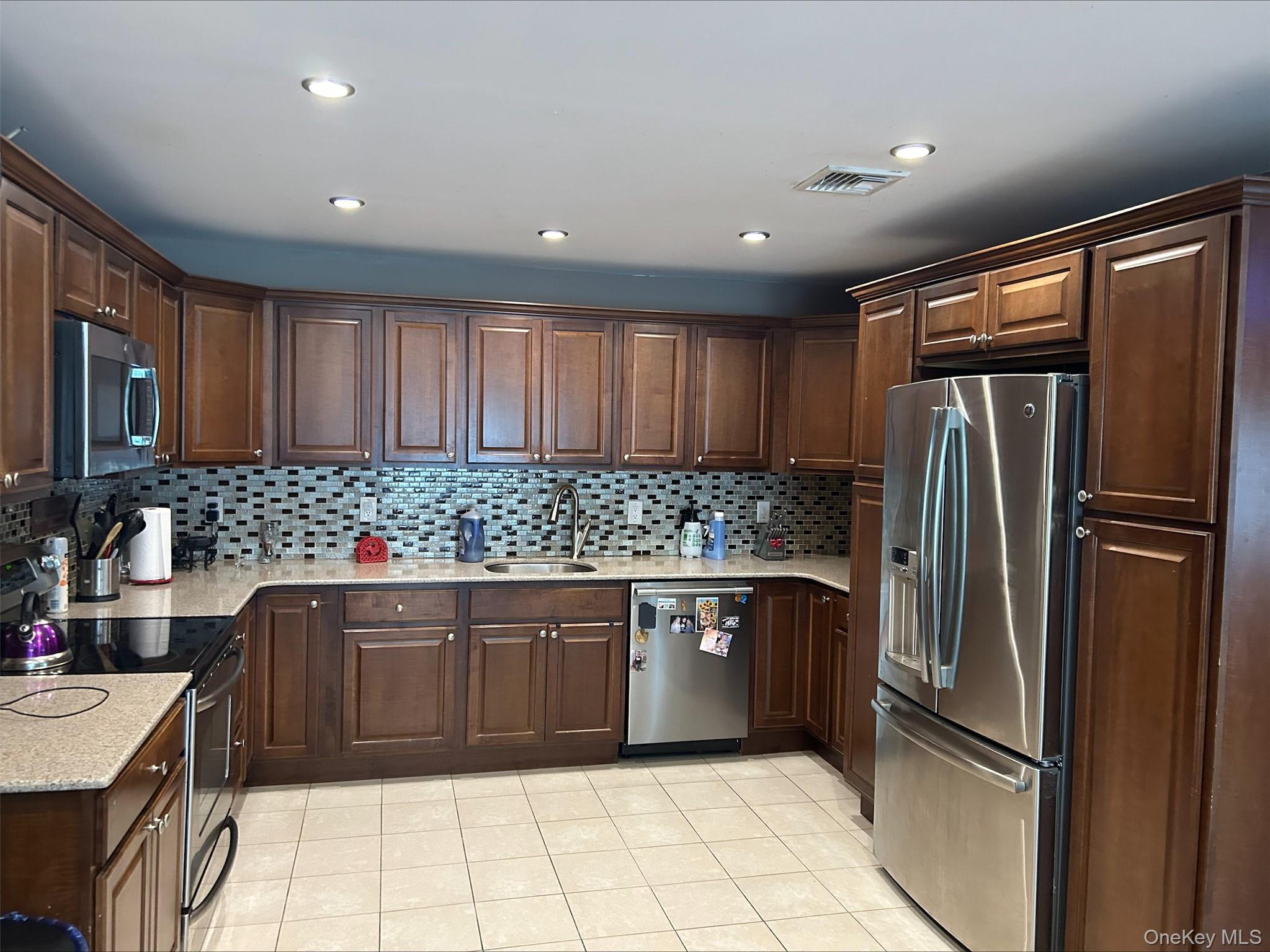 Single Family Hummel  Suffolk County, NY 11741, MLS-964031-2