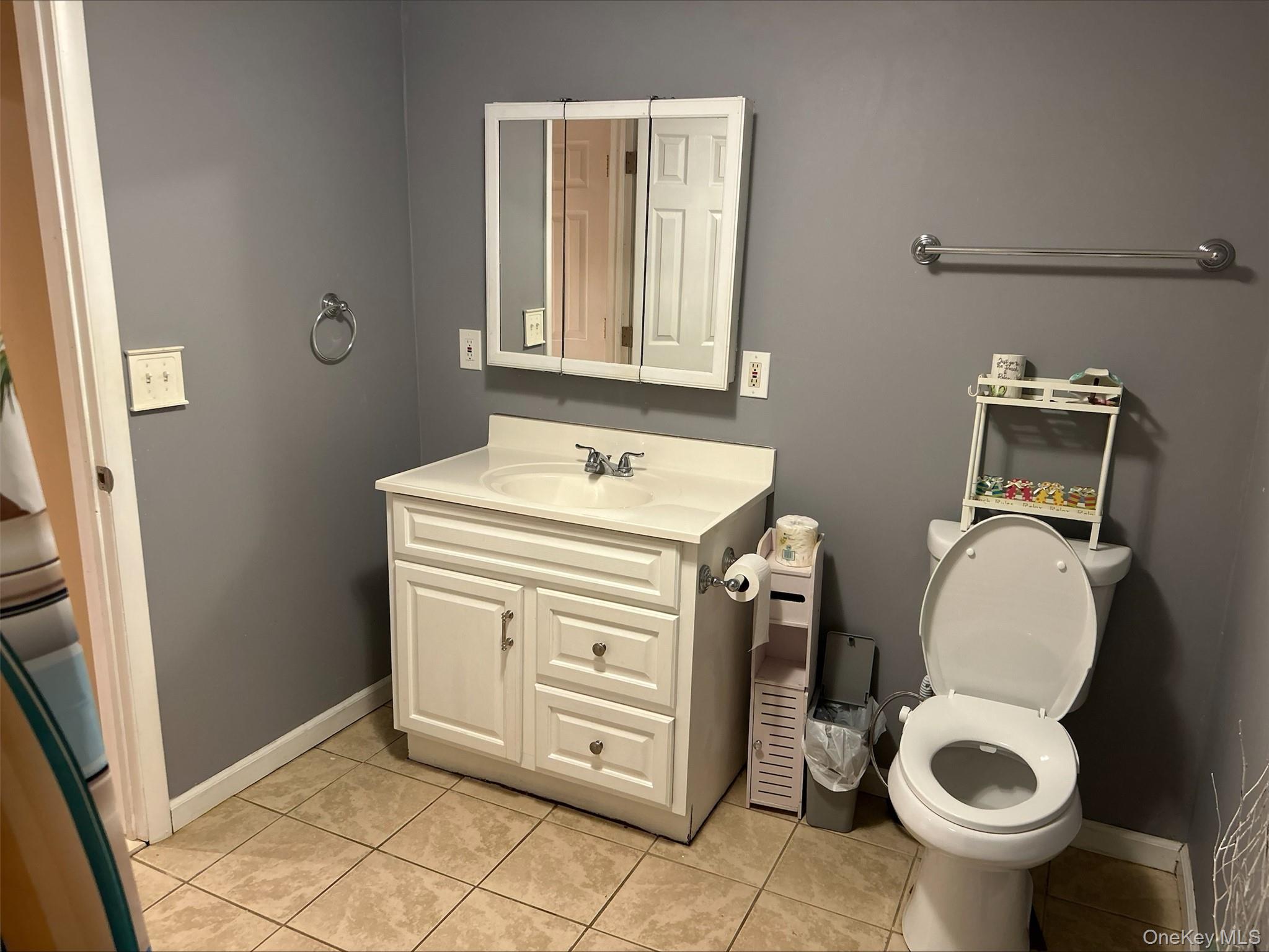 Single Family Hummel  Suffolk County, NY 11741, MLS-964031-20