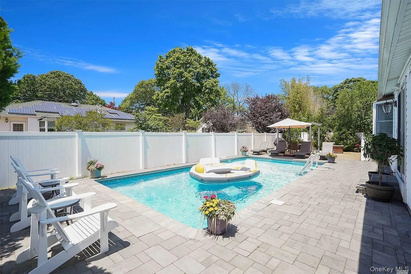 Single Family Hummel  Suffolk County, NY 11741, MLS-964031-27