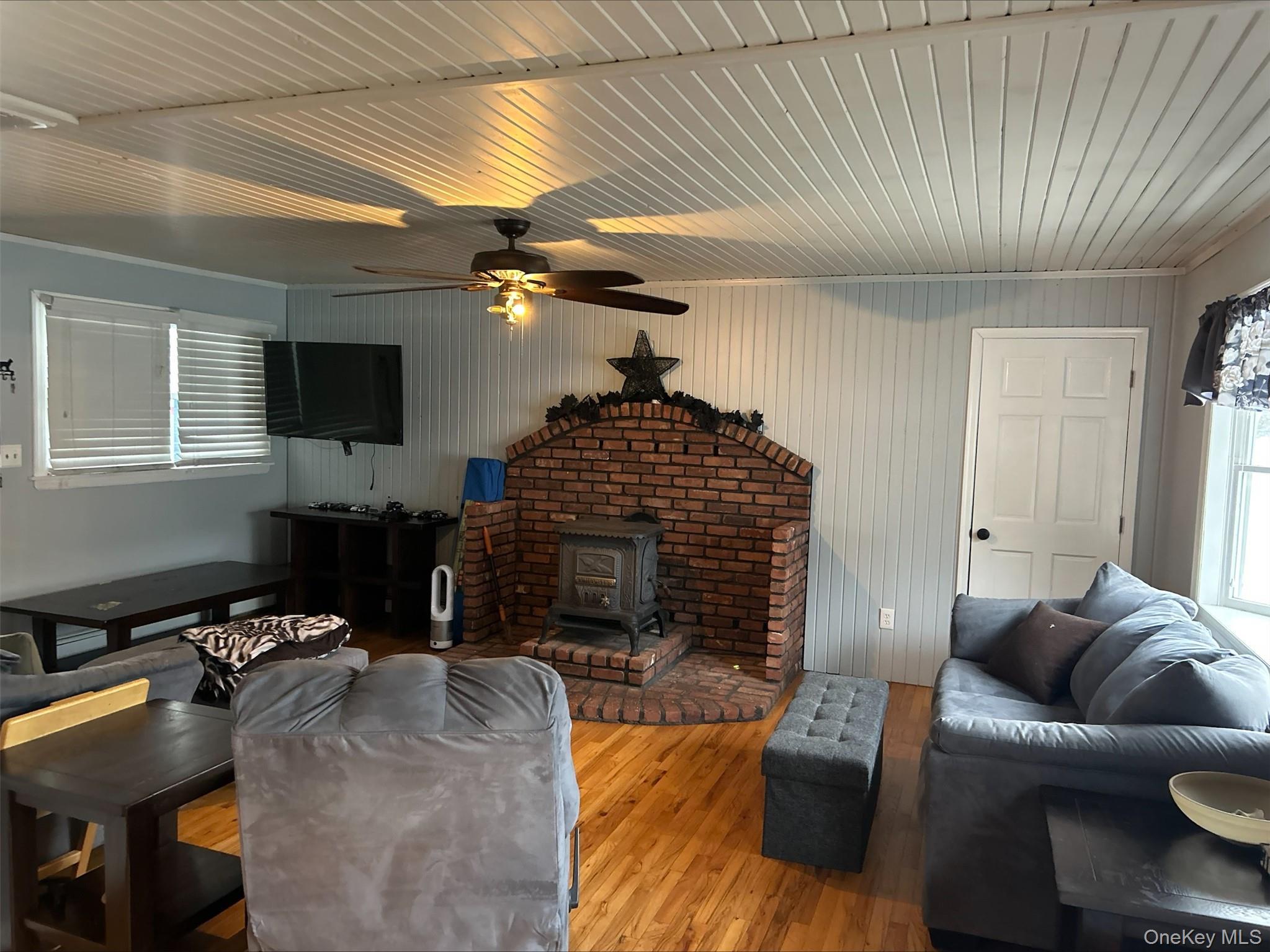 Single Family Hummel  Suffolk County, NY 11741, MLS-964031-9