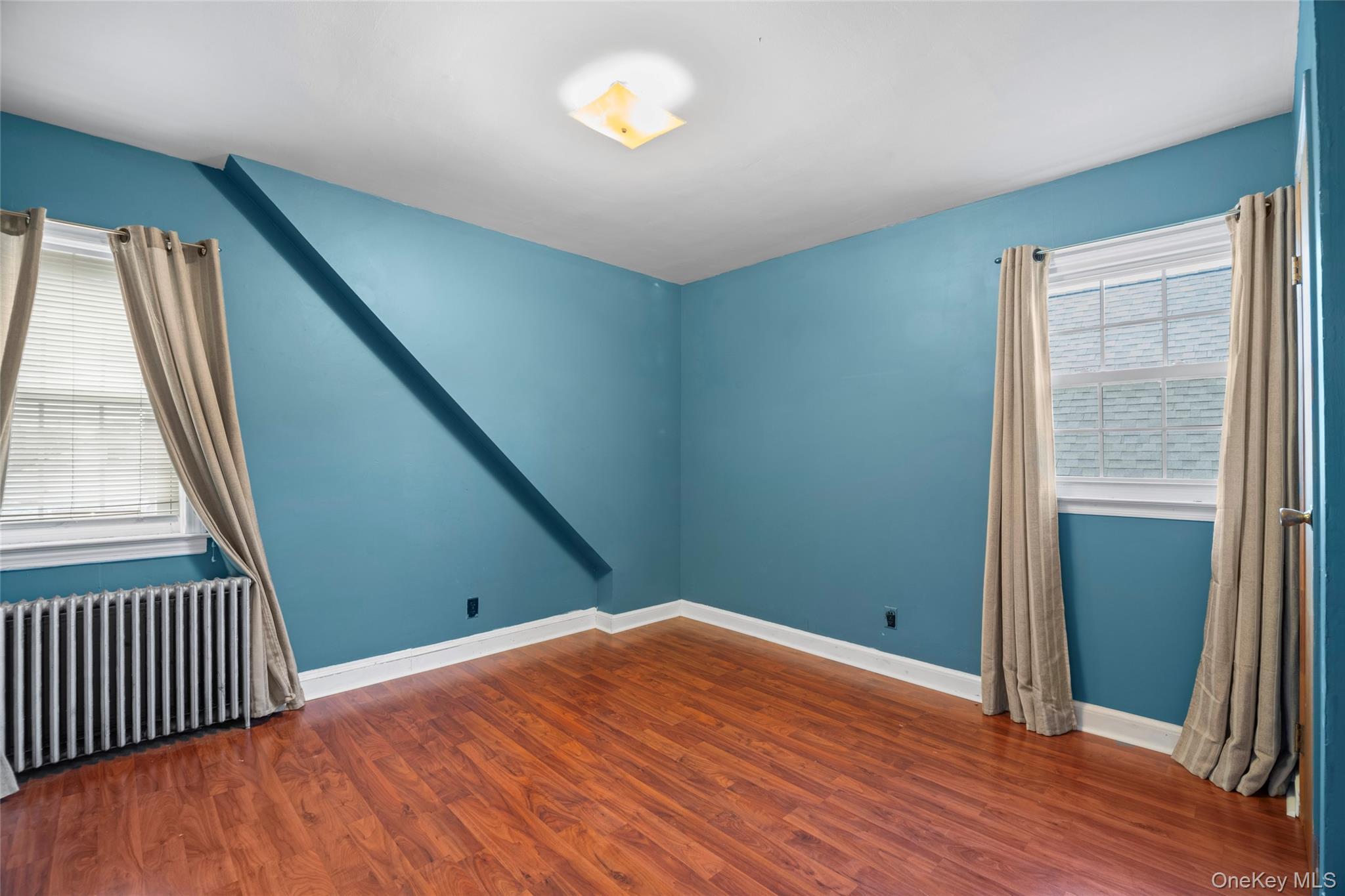 Single Family 231 Street  Queens, NY 11411, MLS-964051-24