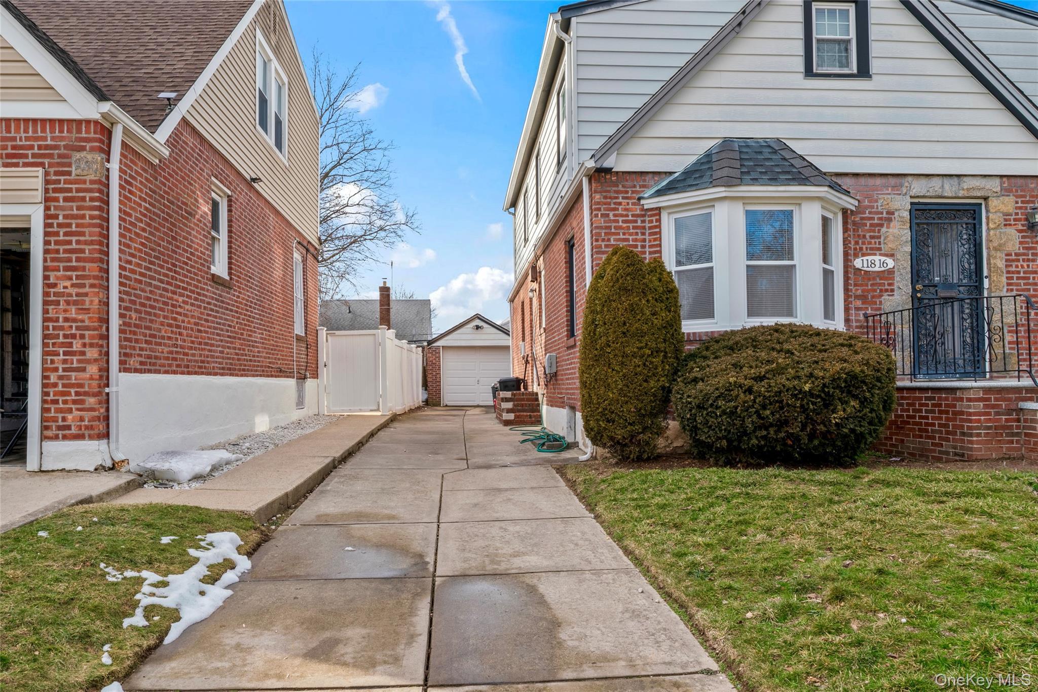 Single Family 231 Street  Queens, NY 11411, MLS-964051-33