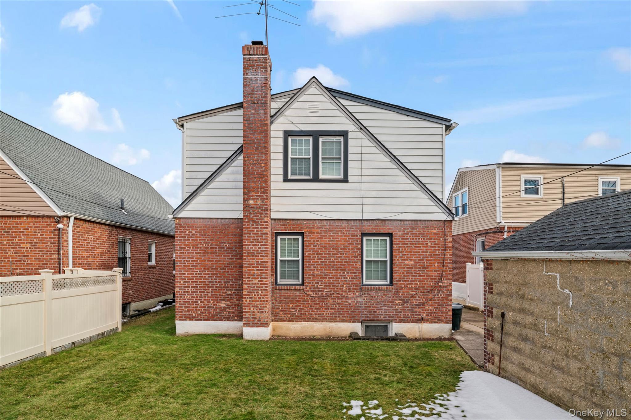 Single Family 231 Street  Queens, NY 11411, MLS-964051-42