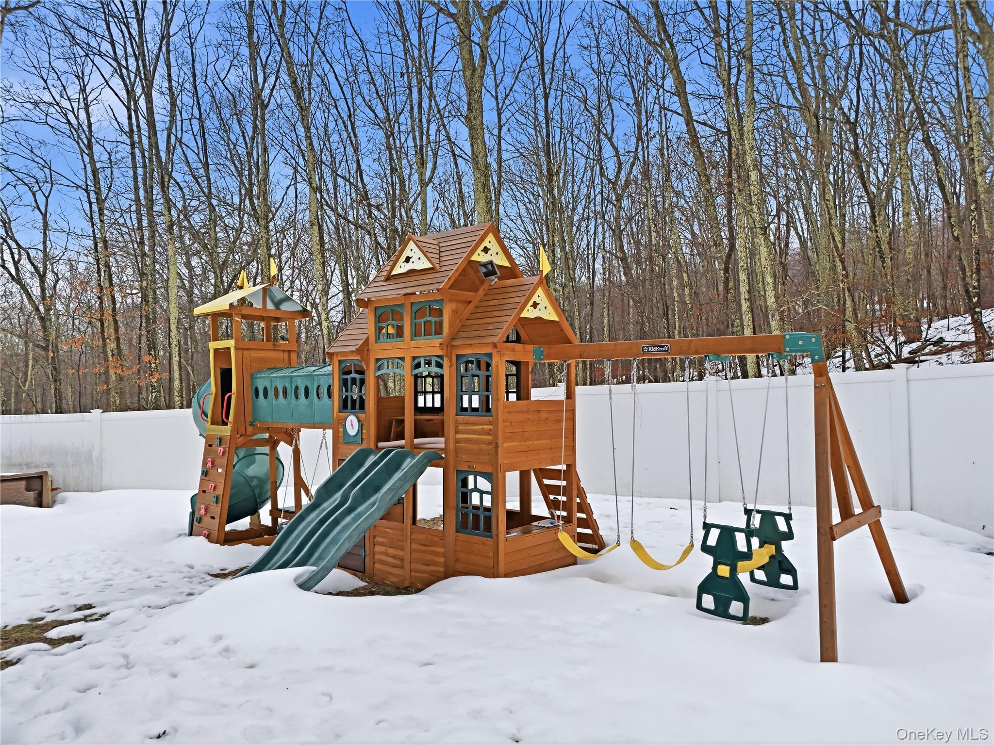 Single Family Hazelwood  Sullivan County, NY 12790, MLS-964064-23