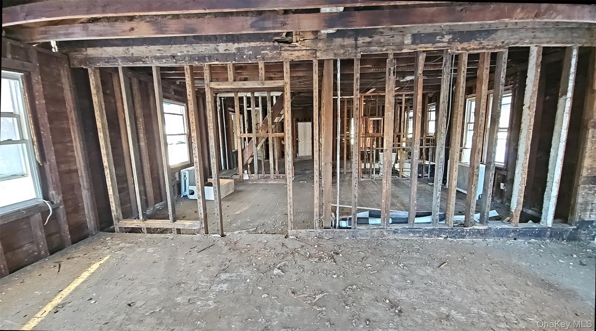 Single Family Gunther Bronx, NY 10469, MLS-964067-6