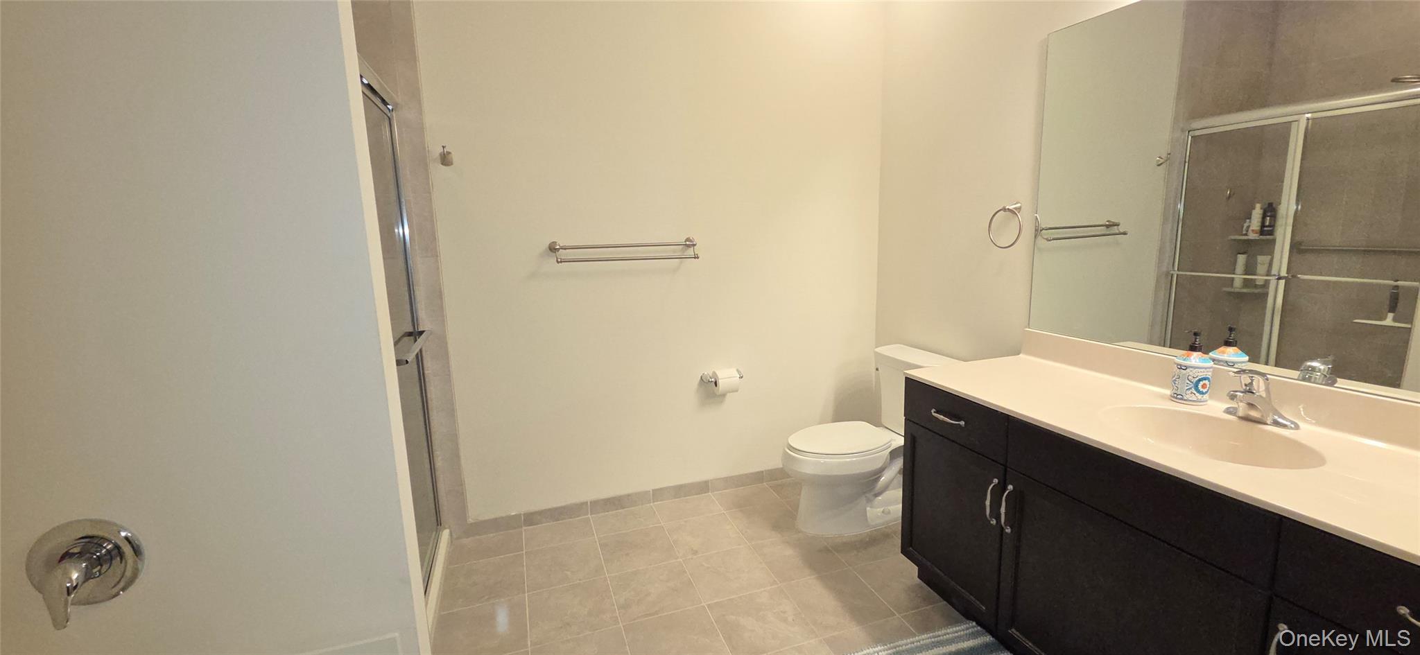 Condo Greentree  Suffolk County, NY 11967, MLS-964099-15