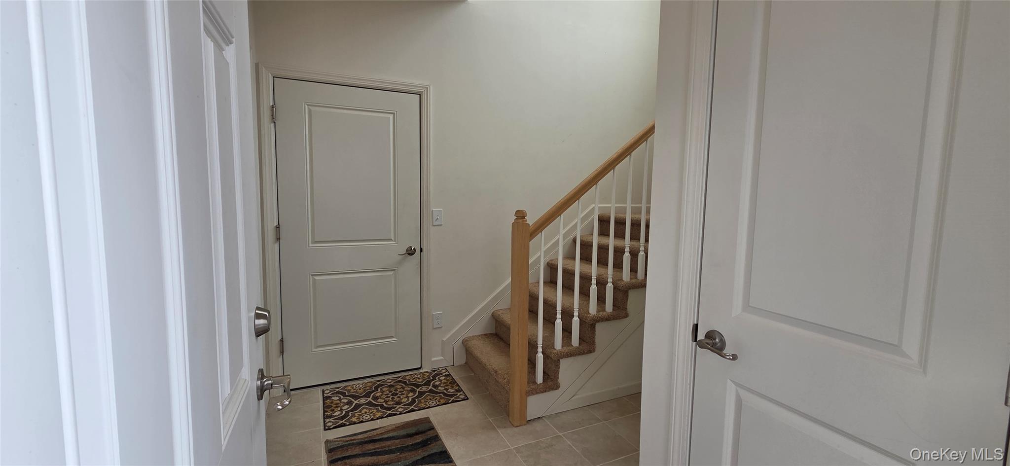 Condo Greentree  Suffolk County, NY 11967, MLS-964099-3