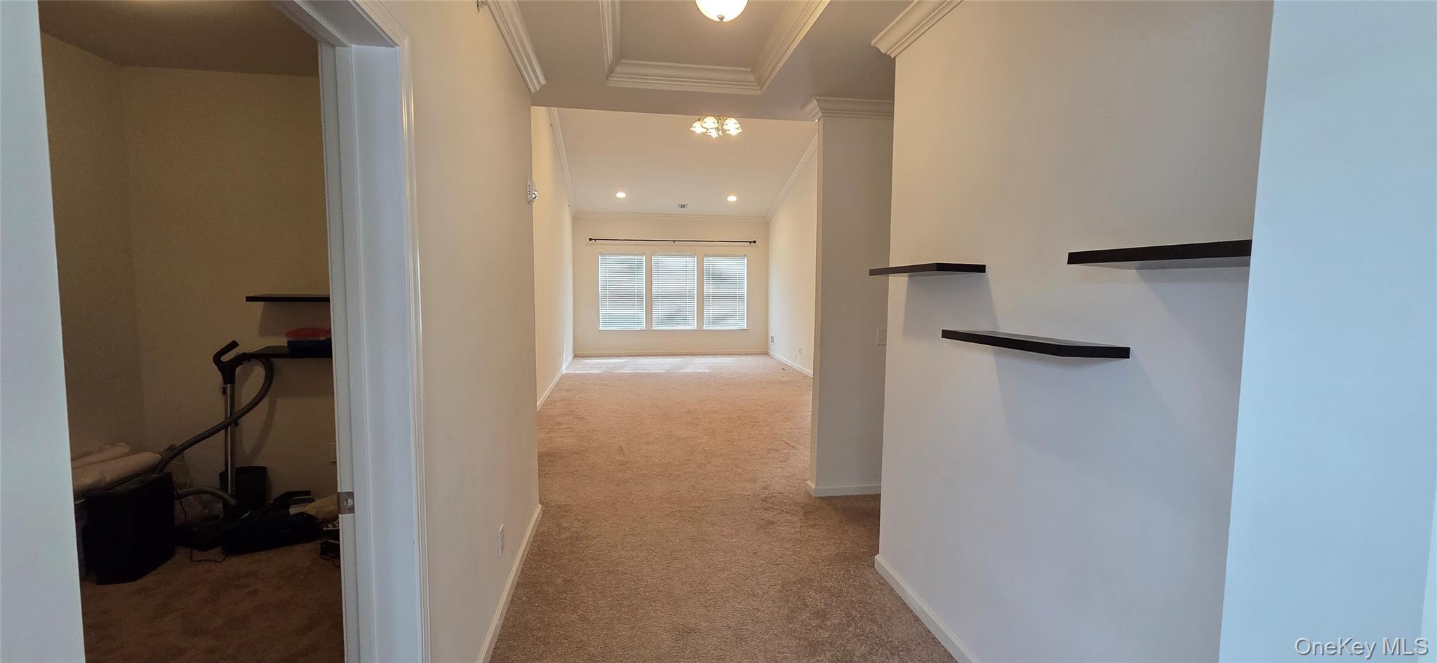 Condo Greentree  Suffolk County, NY 11967, MLS-964099-7