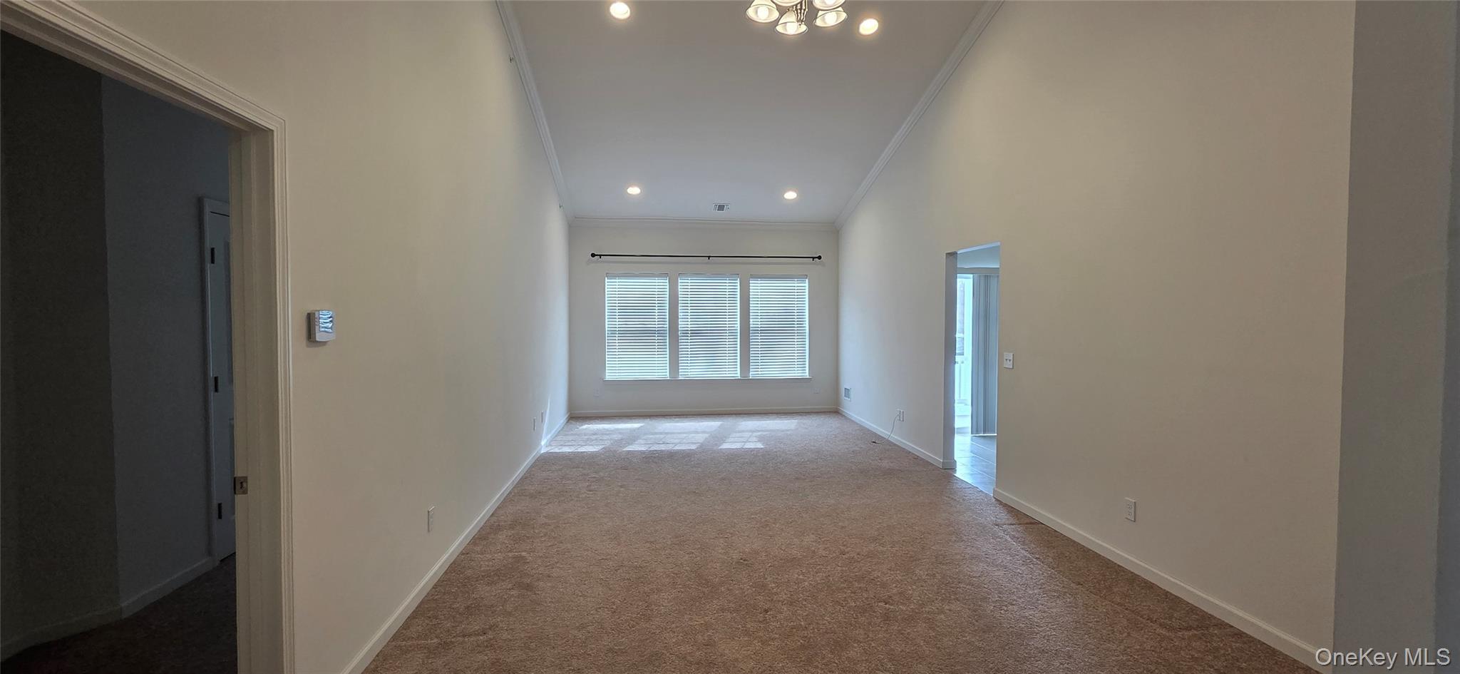 Condo Greentree  Suffolk County, NY 11967, MLS-964099-8