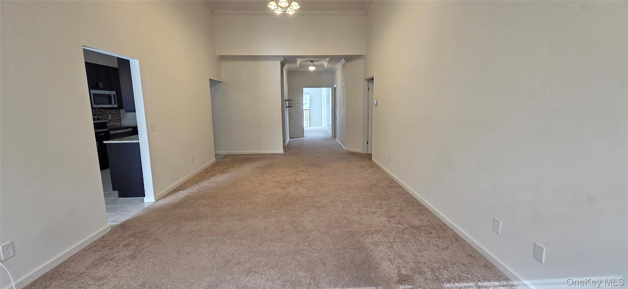 Condo Greentree  Suffolk County, NY 11967, MLS-964099-9