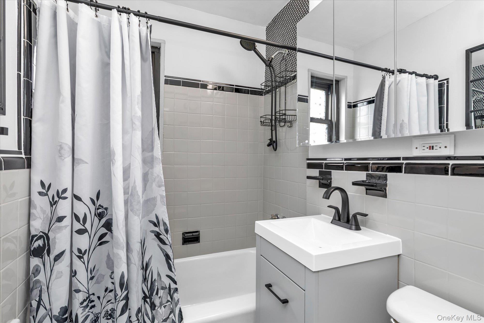 Coop Utopia  Queens, NY 11357, MLS-964101-12