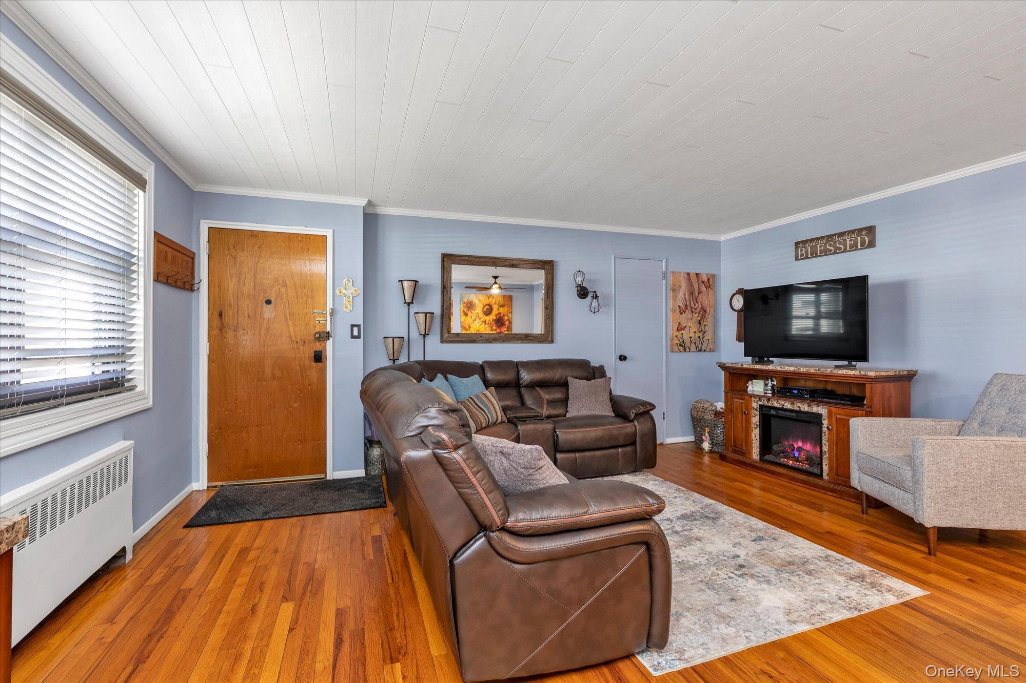 Coop Utopia  Queens, NY 11357, MLS-964101-3