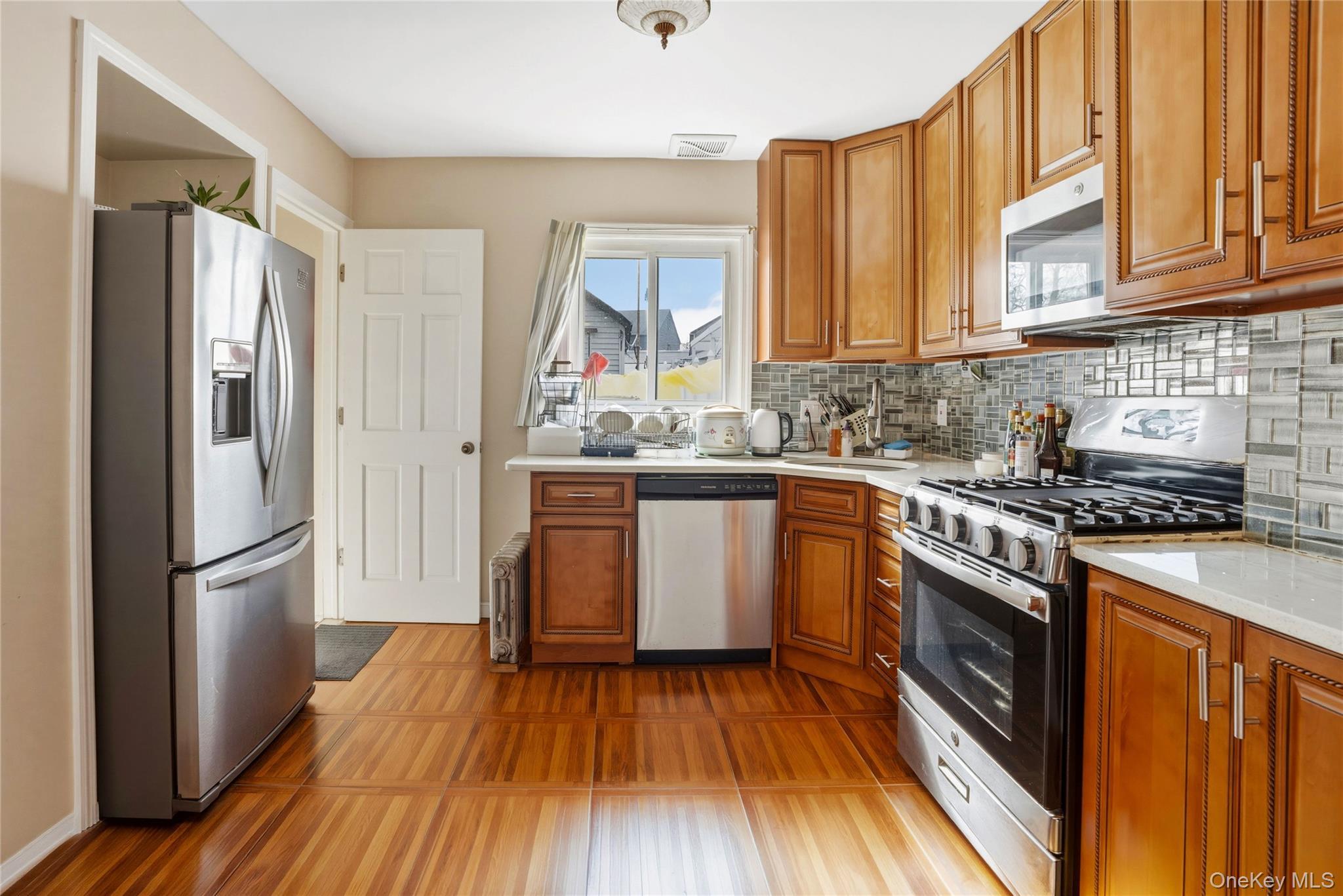 Single Family Hoover  Queens, NY 11435, MLS-964116-5