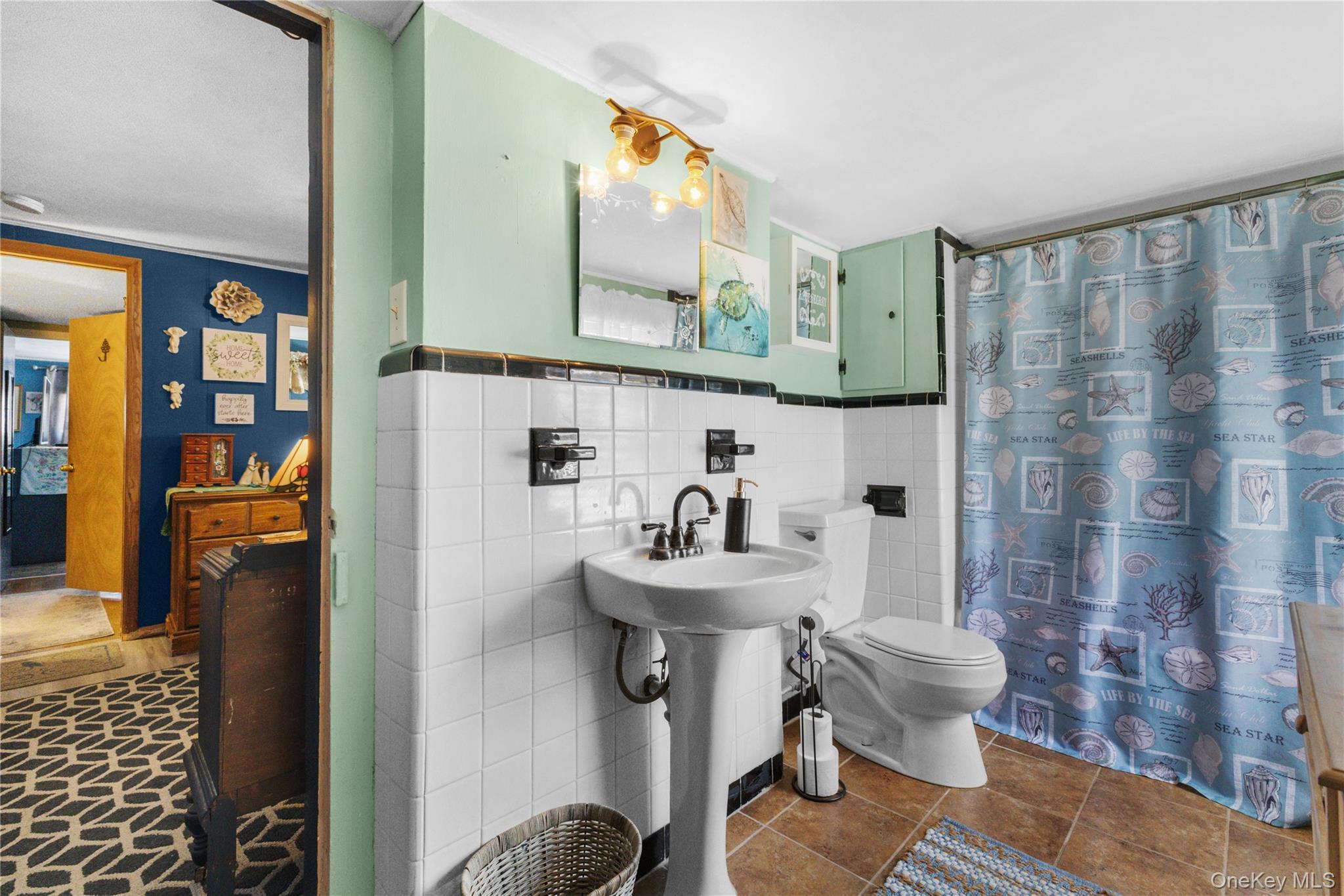 Single Family Albany  Dutchess County, NY 12601, MLS-964127-15