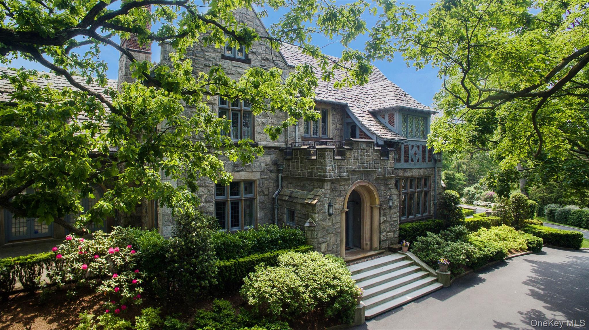 Single Family Oakledge Road  Westchester County, NY 10708, MLS-964138-2