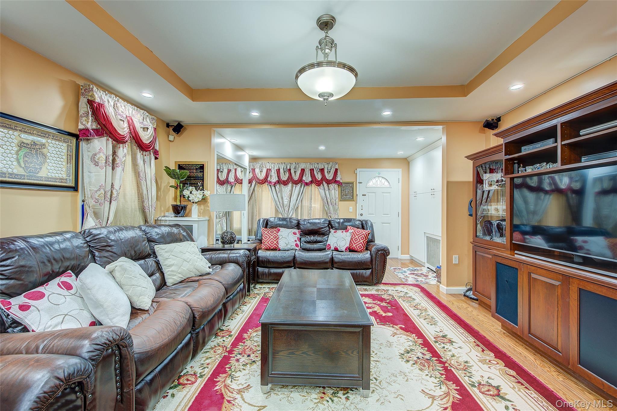 Single Family 201 St  Queens, NY 11423, MLS-964165-2