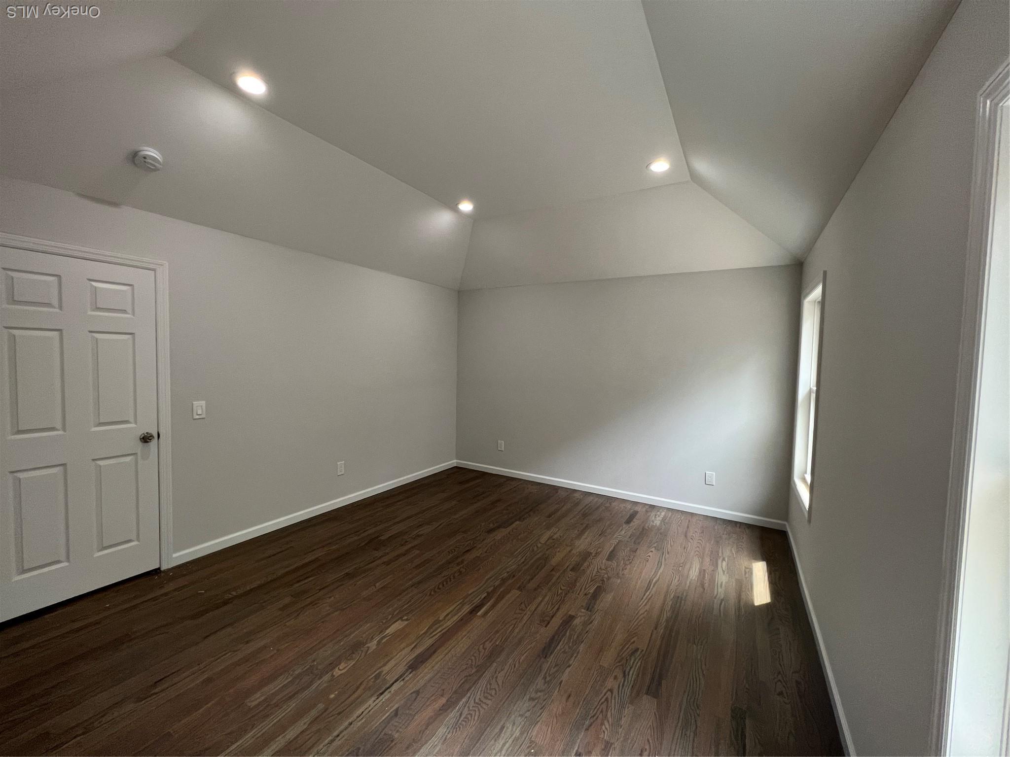 Single Family Aspen Suffolk County, NY 11951, MLS-964179-10