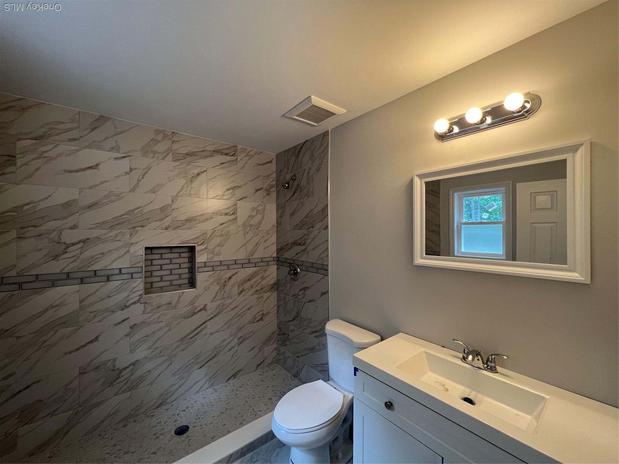 Single Family Aspen Suffolk County, NY 11951, MLS-964179-11