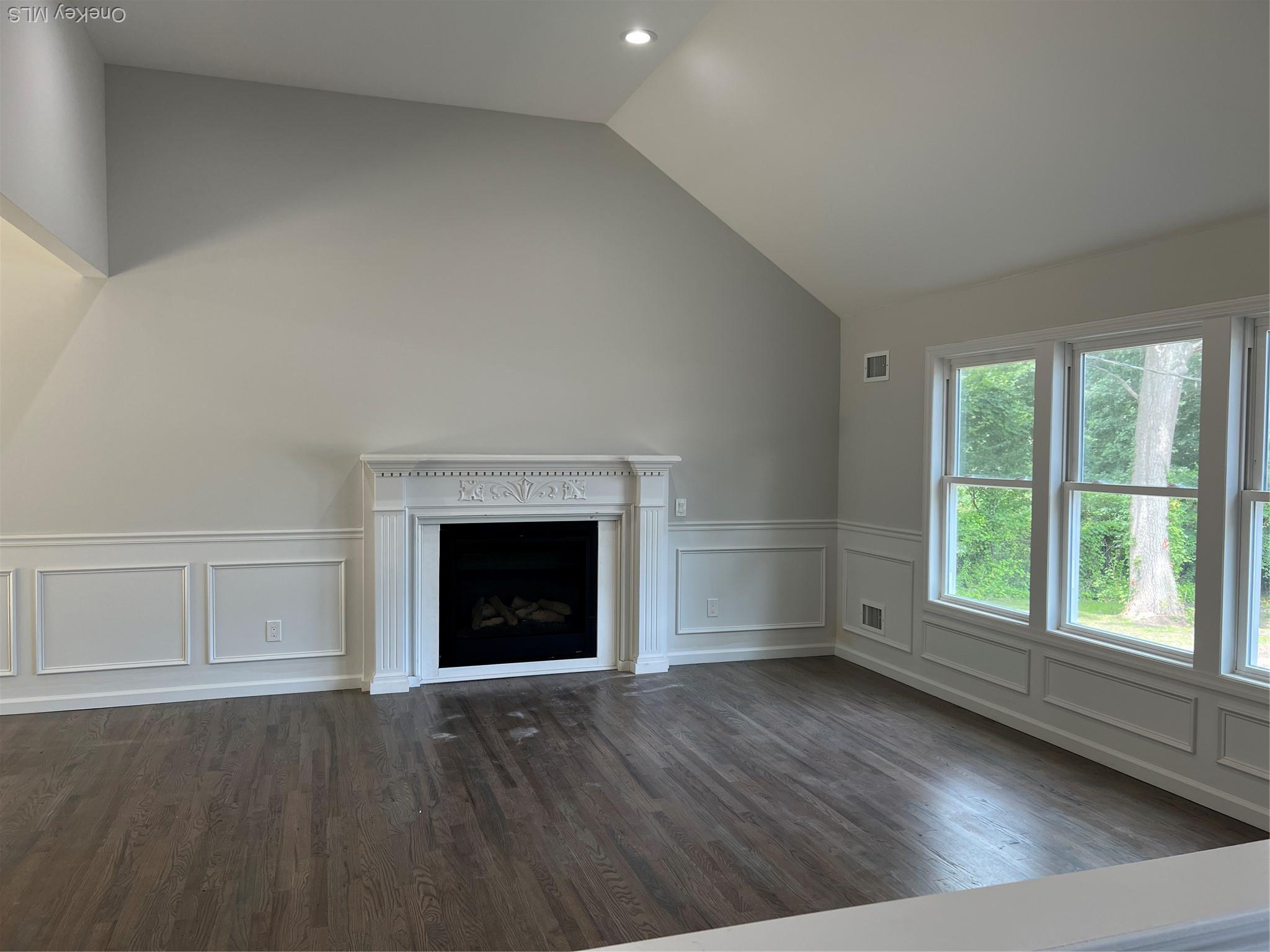 Single Family Aspen Suffolk County, NY 11951, MLS-964179-4