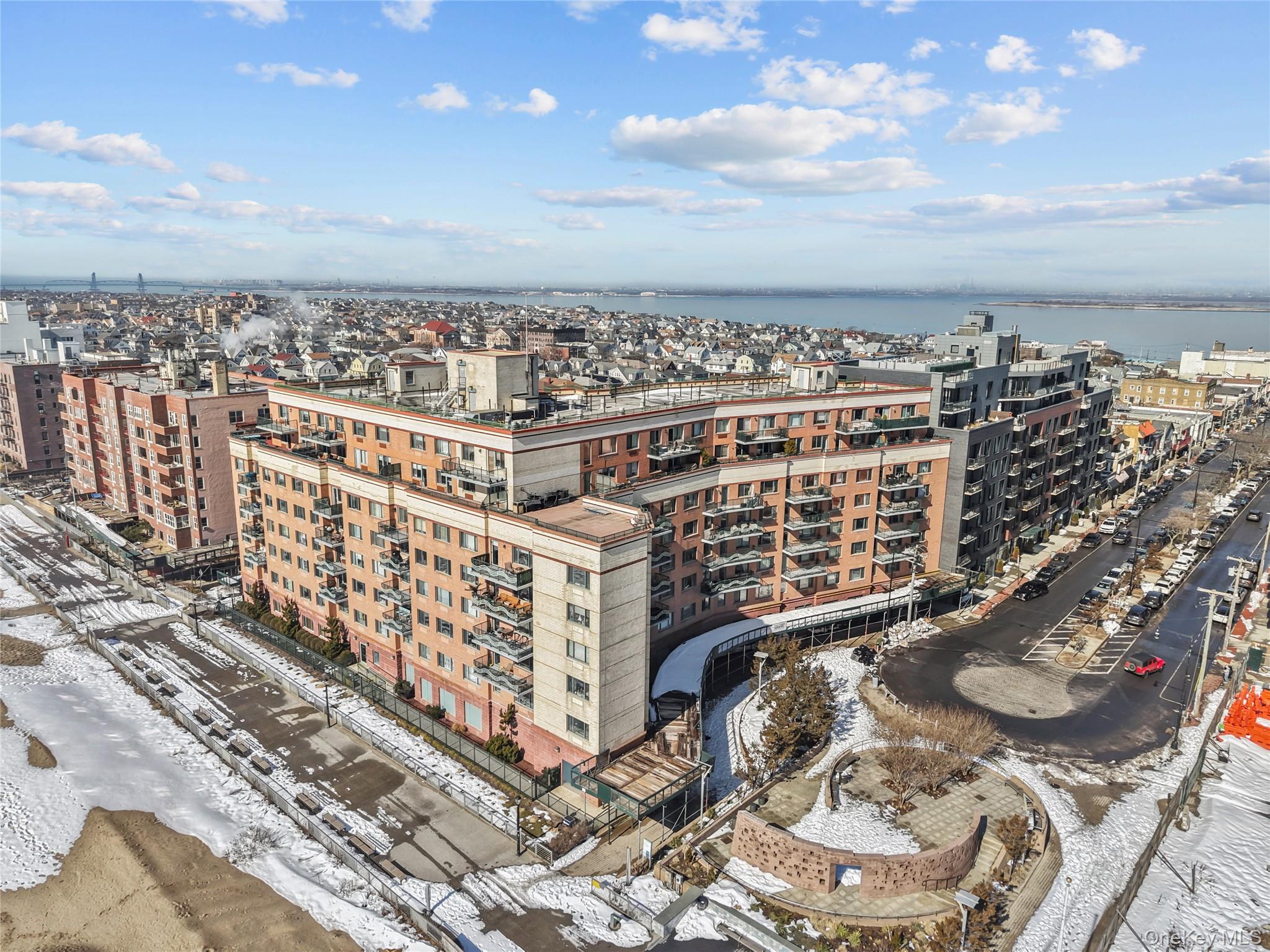 Condo Beach 117th  Queens, NY 11694, MLS-964180-30