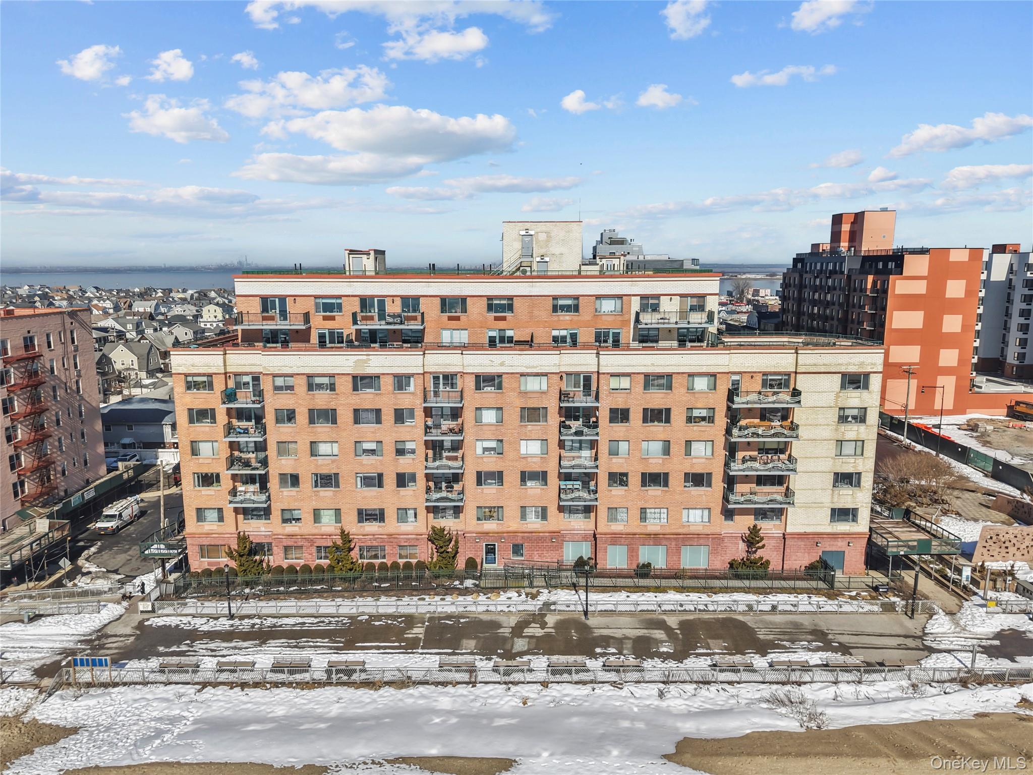 Condo Beach 117th  Queens, NY 11694, MLS-964180-37