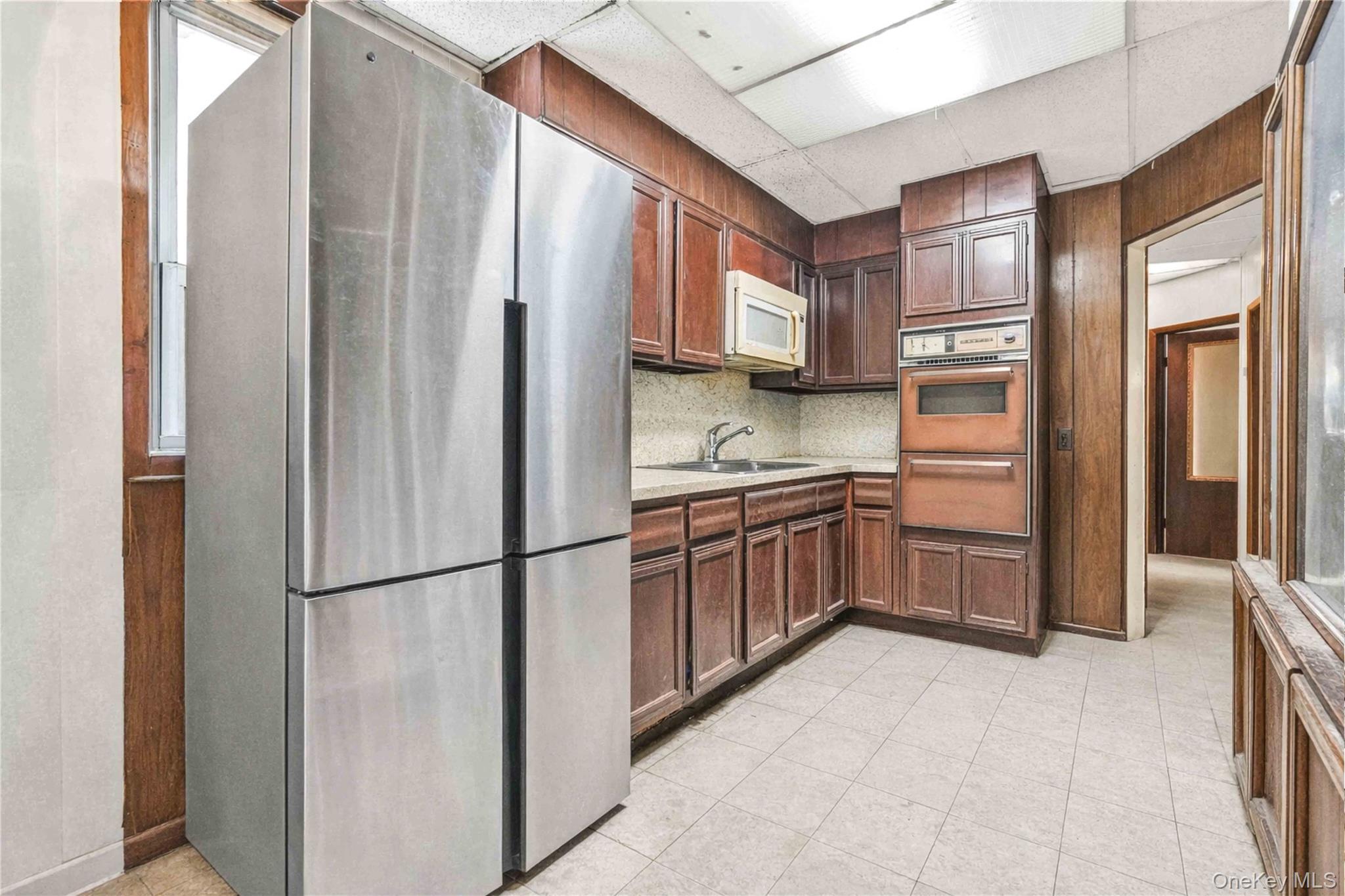 Single Family 34th  Queens, NY 11368, MLS-964182-21