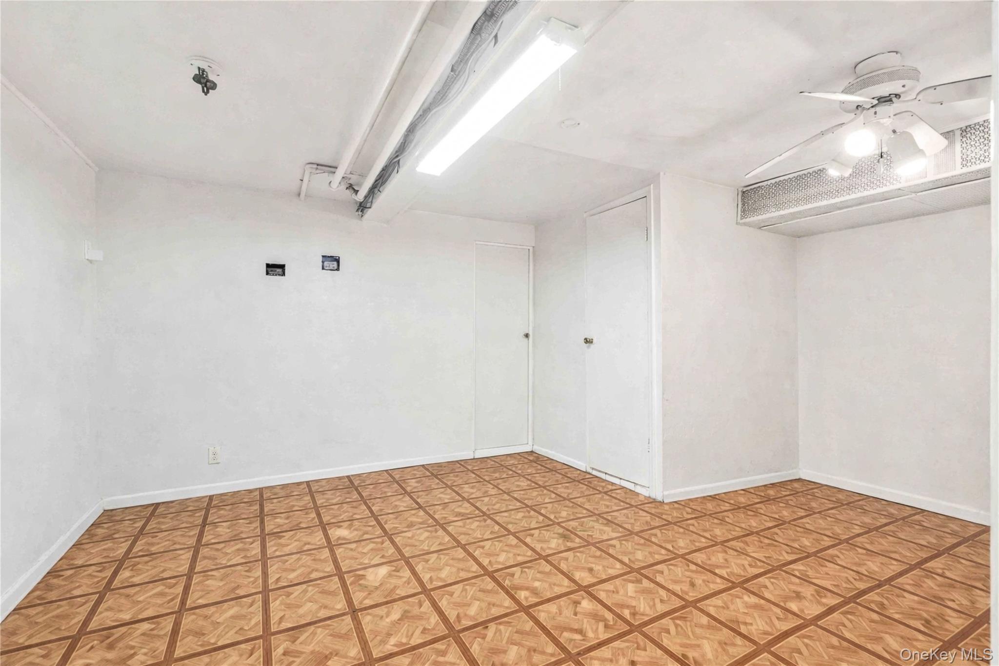 Single Family 34th  Queens, NY 11368, MLS-964182-25