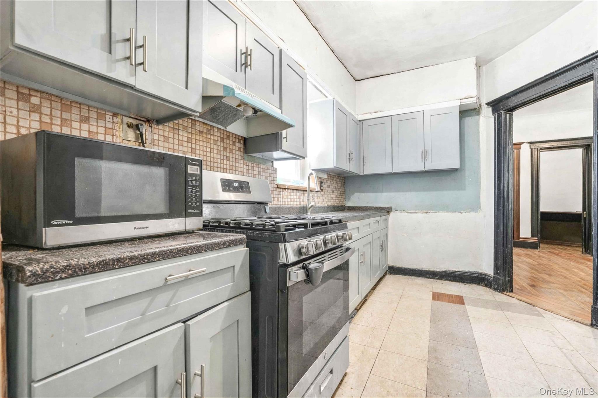 Single Family 34th  Queens, NY 11368, MLS-964182-7