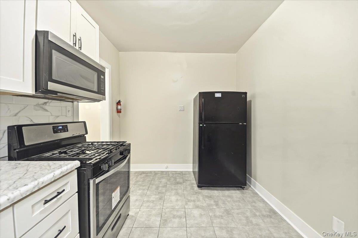 Apartment 232nd  Bronx, NY 10466, MLS-964185-12