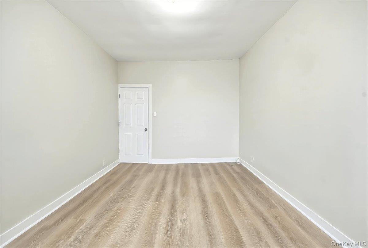 Apartment 232nd  Bronx, NY 10466, MLS-964185-4