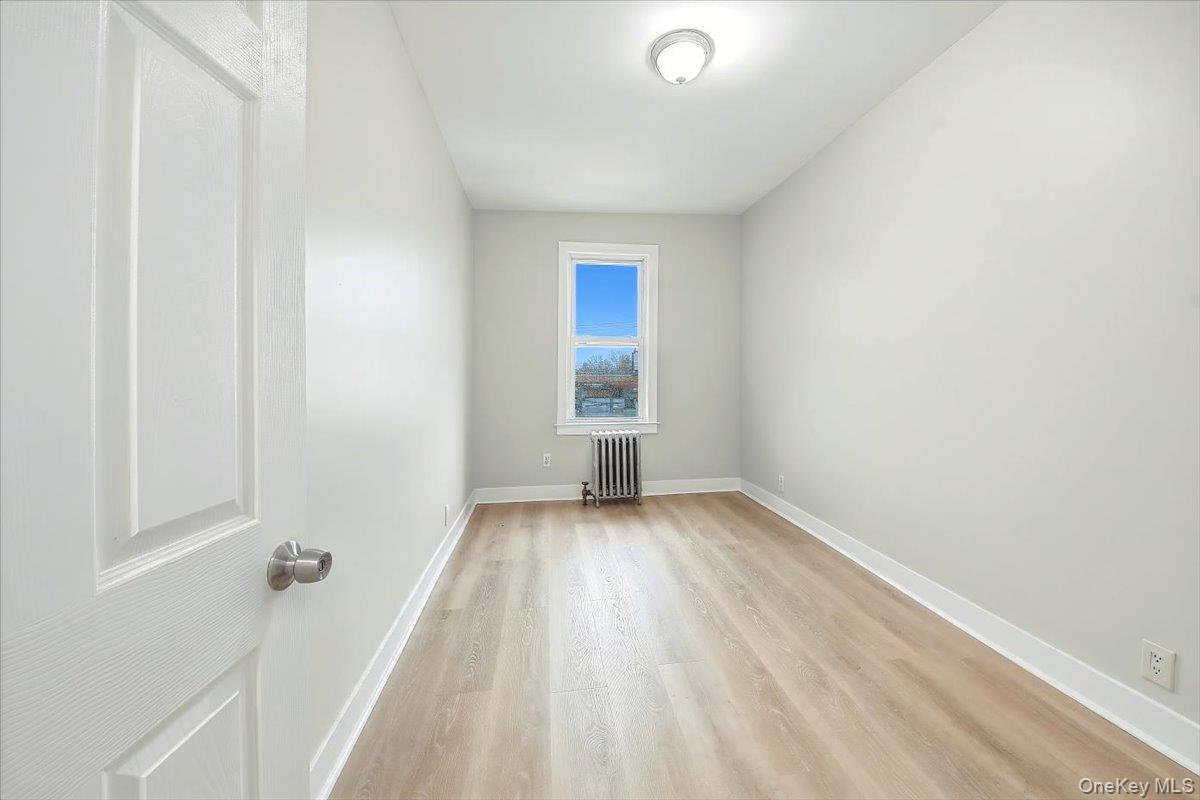 Apartment 232nd  Bronx, NY 10466, MLS-964185-6