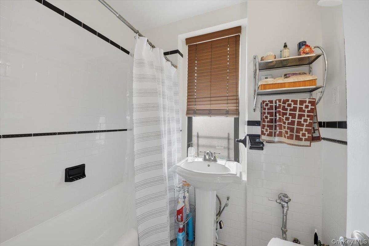 Coop Calton Westchester County, NY 10804, MLS-964204-17