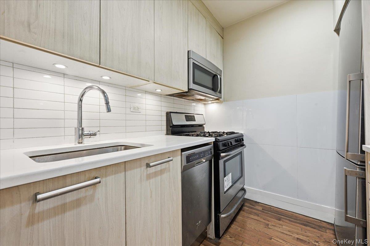 Coop 51st  Queens, NY 11373, MLS-964213-19