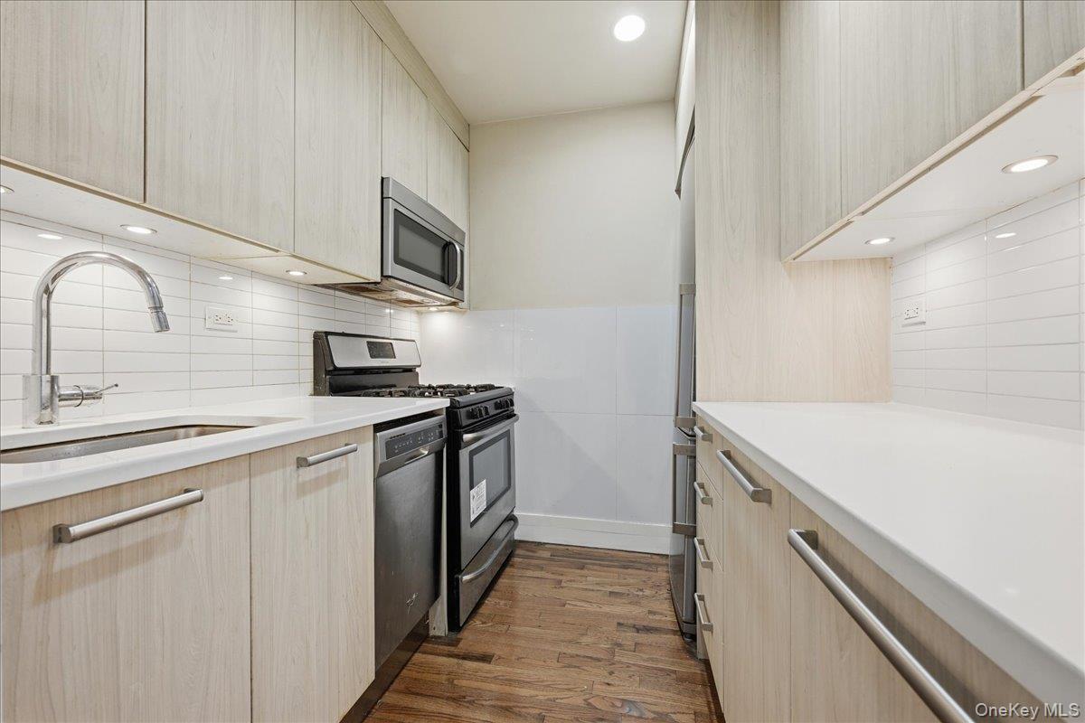 Coop 51st  Queens, NY 11373, MLS-964213-20