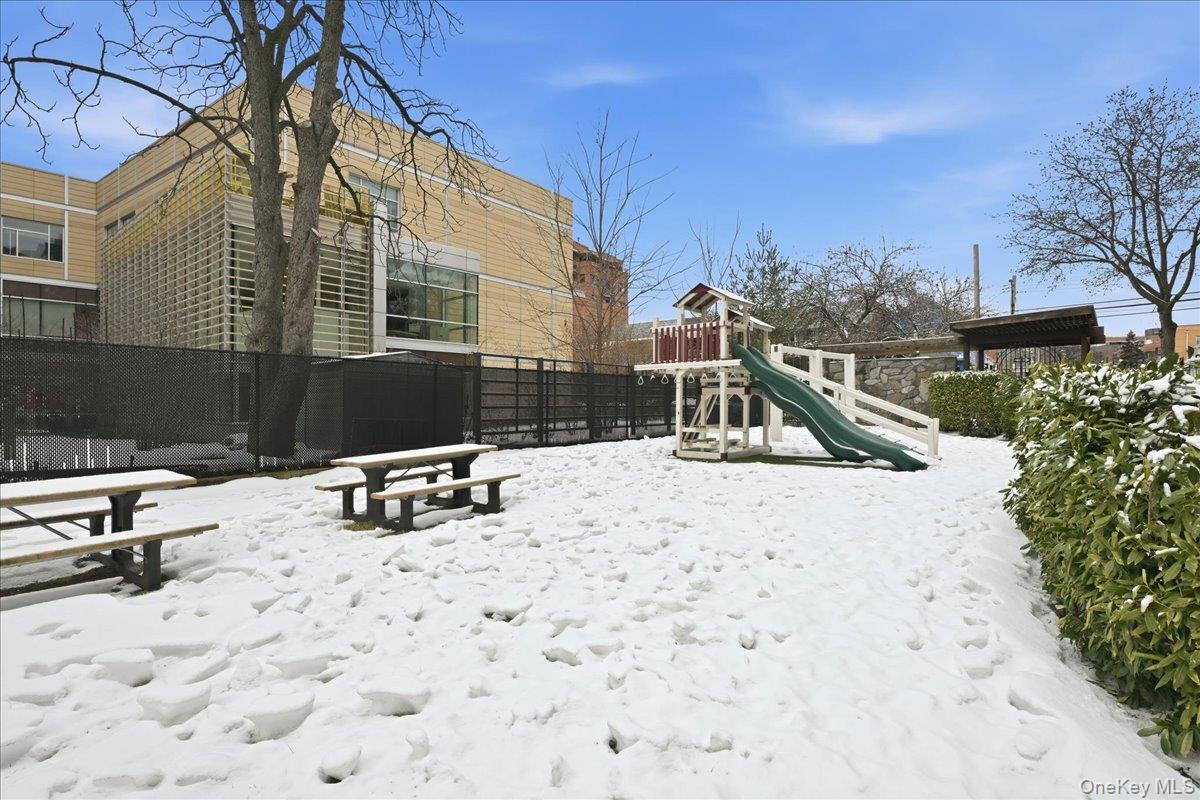 Coop 51st  Queens, NY 11373, MLS-964213-33