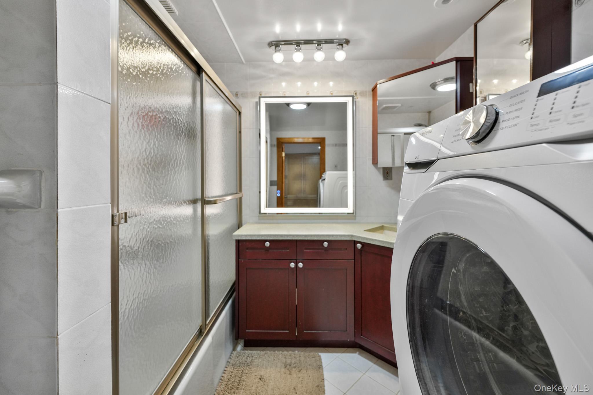 Single Family 74th  Queens, NY 11379, MLS-964215-27