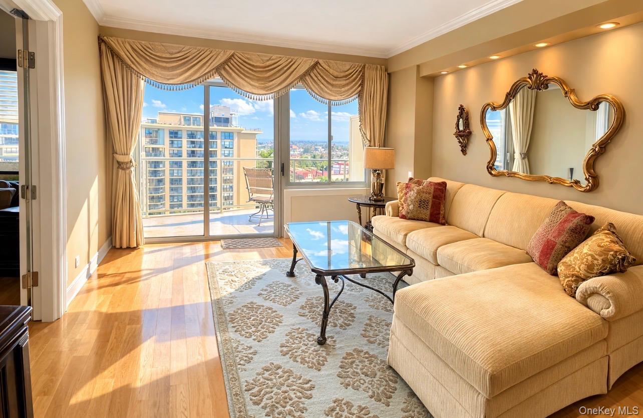 Coop 215 Queens, NY 11360, MLS-964233-2