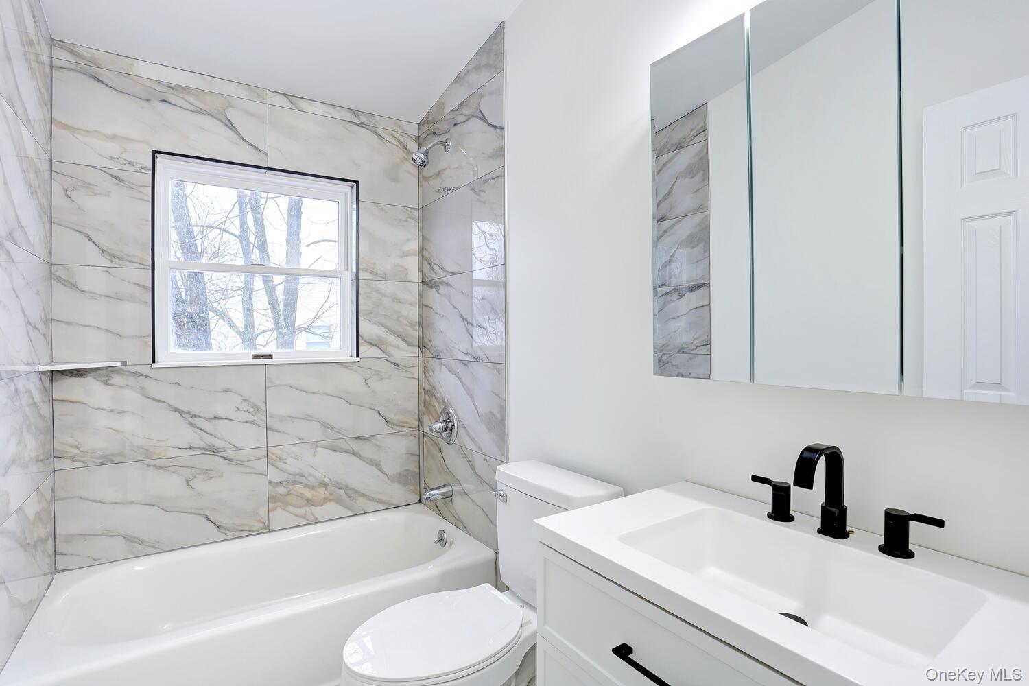 Single Family Picariello  Rockland County, NY 10927, MLS-964238-22