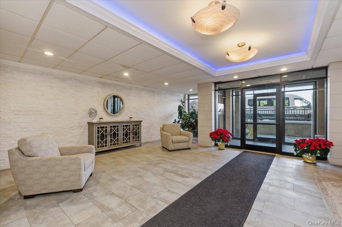 Coop Broadway  Nassau County, NY 11561, MLS-964248-3