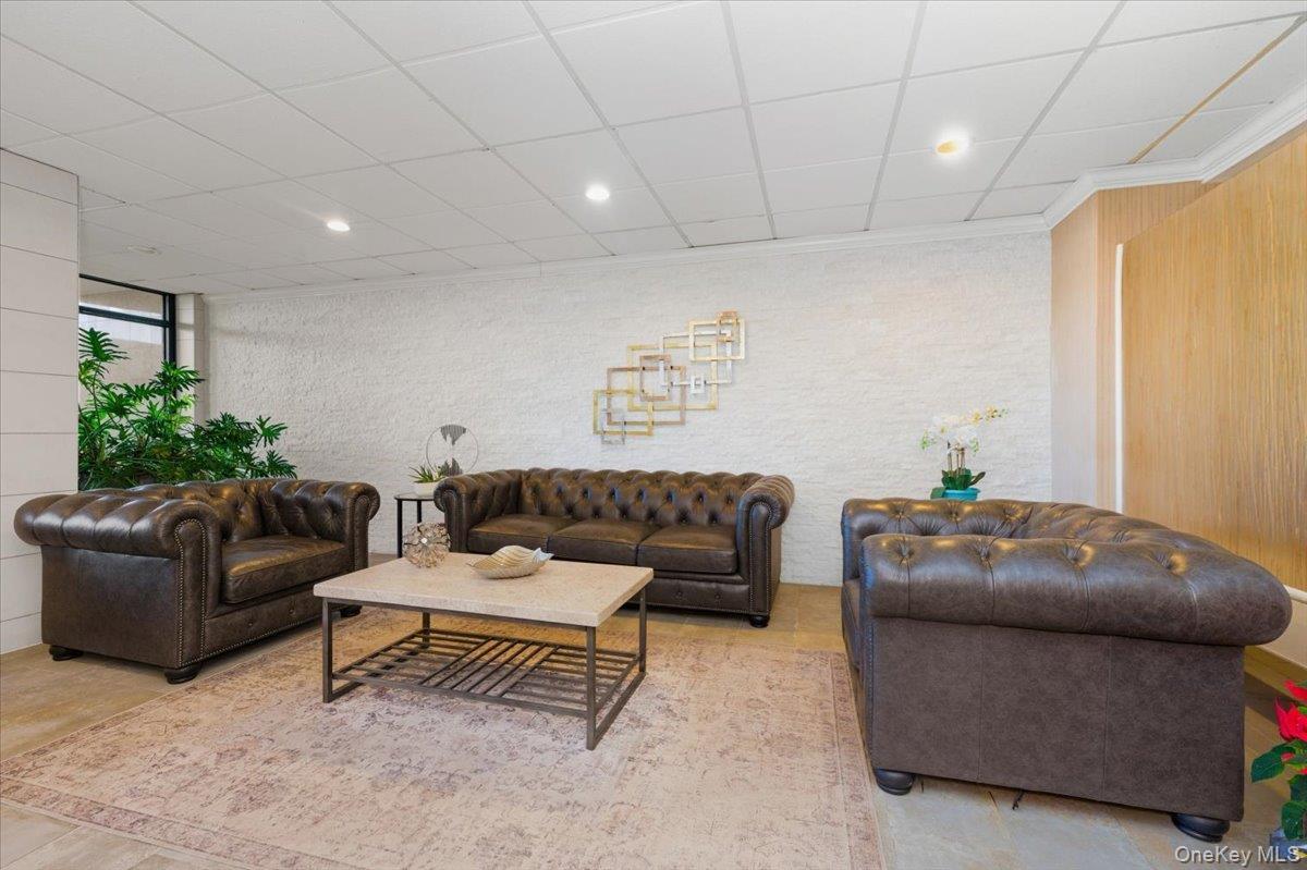 Coop Broadway  Nassau County, NY 11561, MLS-964248-4