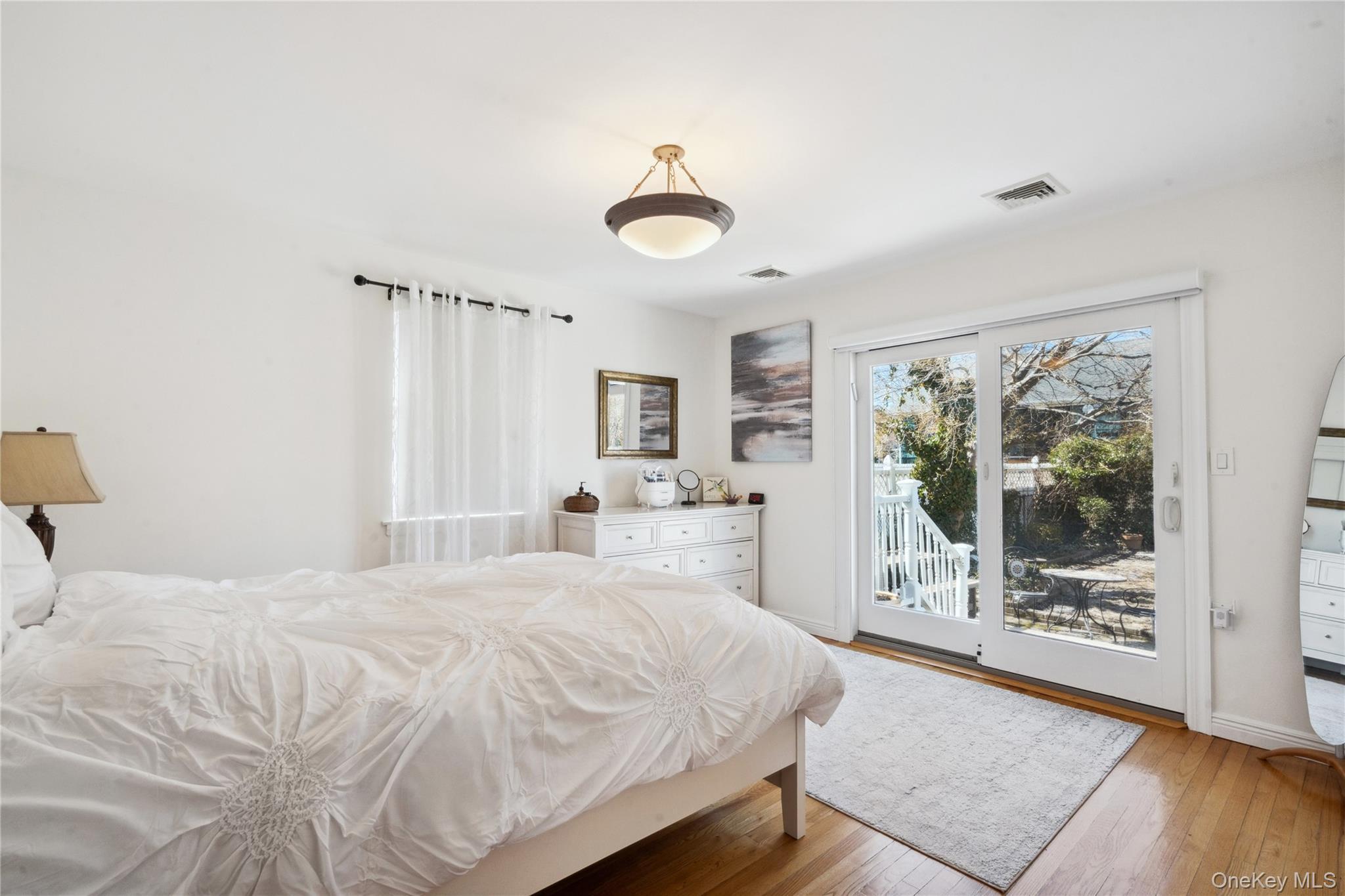 Single Family Bell  Queens, NY 11360, MLS-964275-6