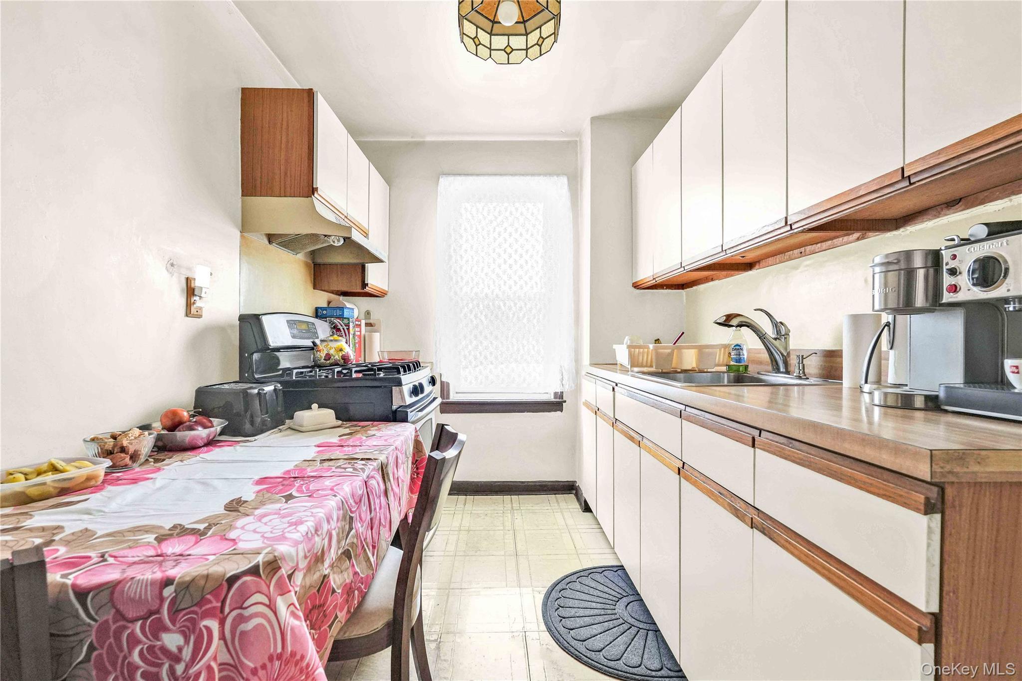 Single Family 206th  Queens, NY 11364, MLS-964279-11