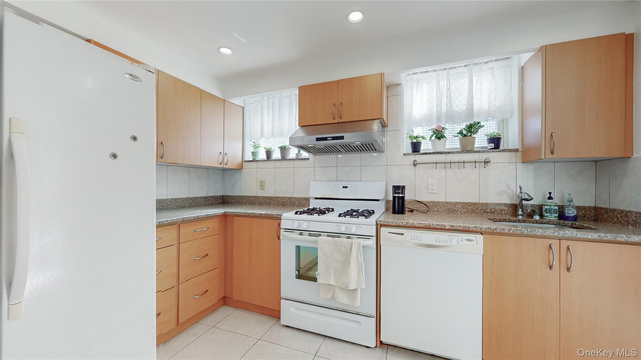 Single Family 102nd  Queens, NY 11416, MLS-964305-4