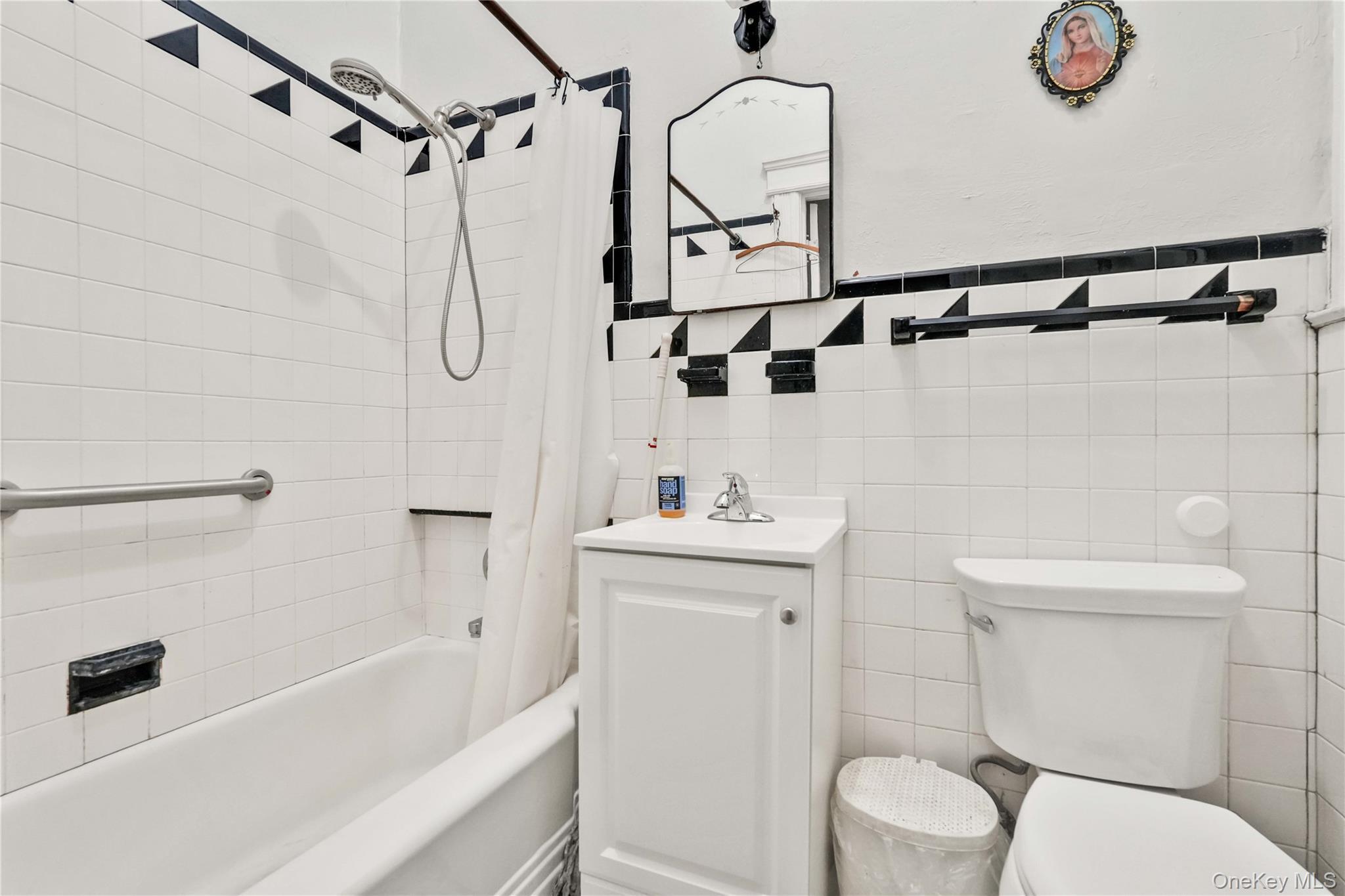 Single Family Putnam Queens, NY 11385, MLS-964322-15